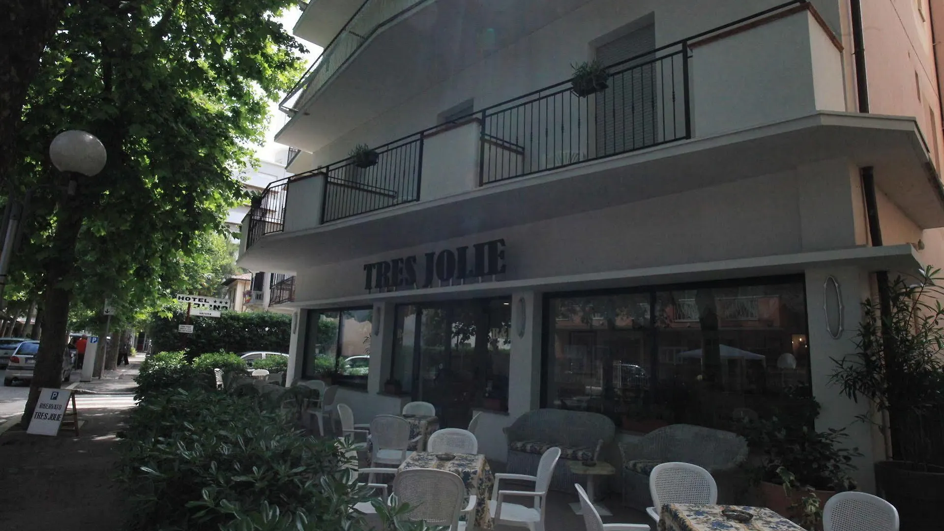 *** Hotel B&B Tres Jolie Cattolica Italy