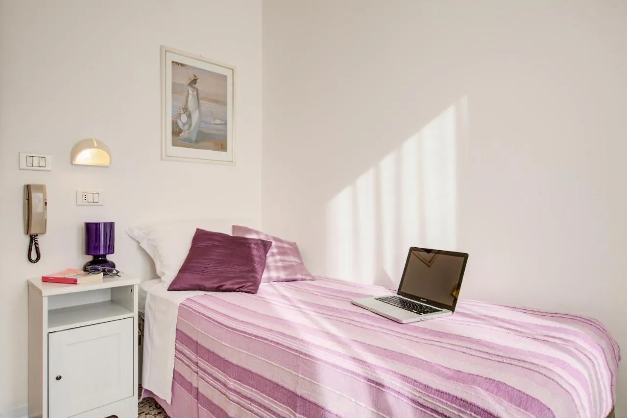 Hotel B&B Tres Jolie Cattolica