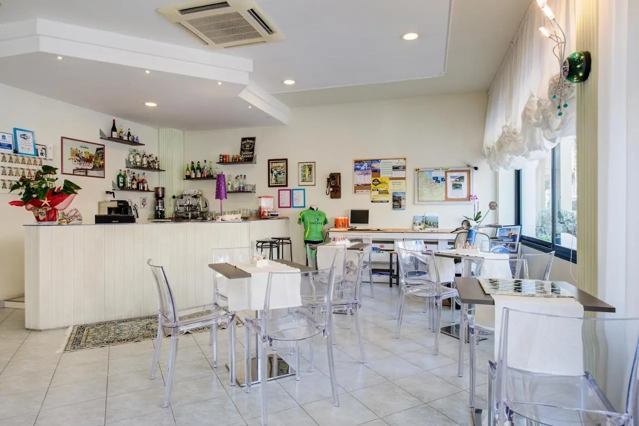 B&B Tres Jolie Cattolica 3*,  Italy