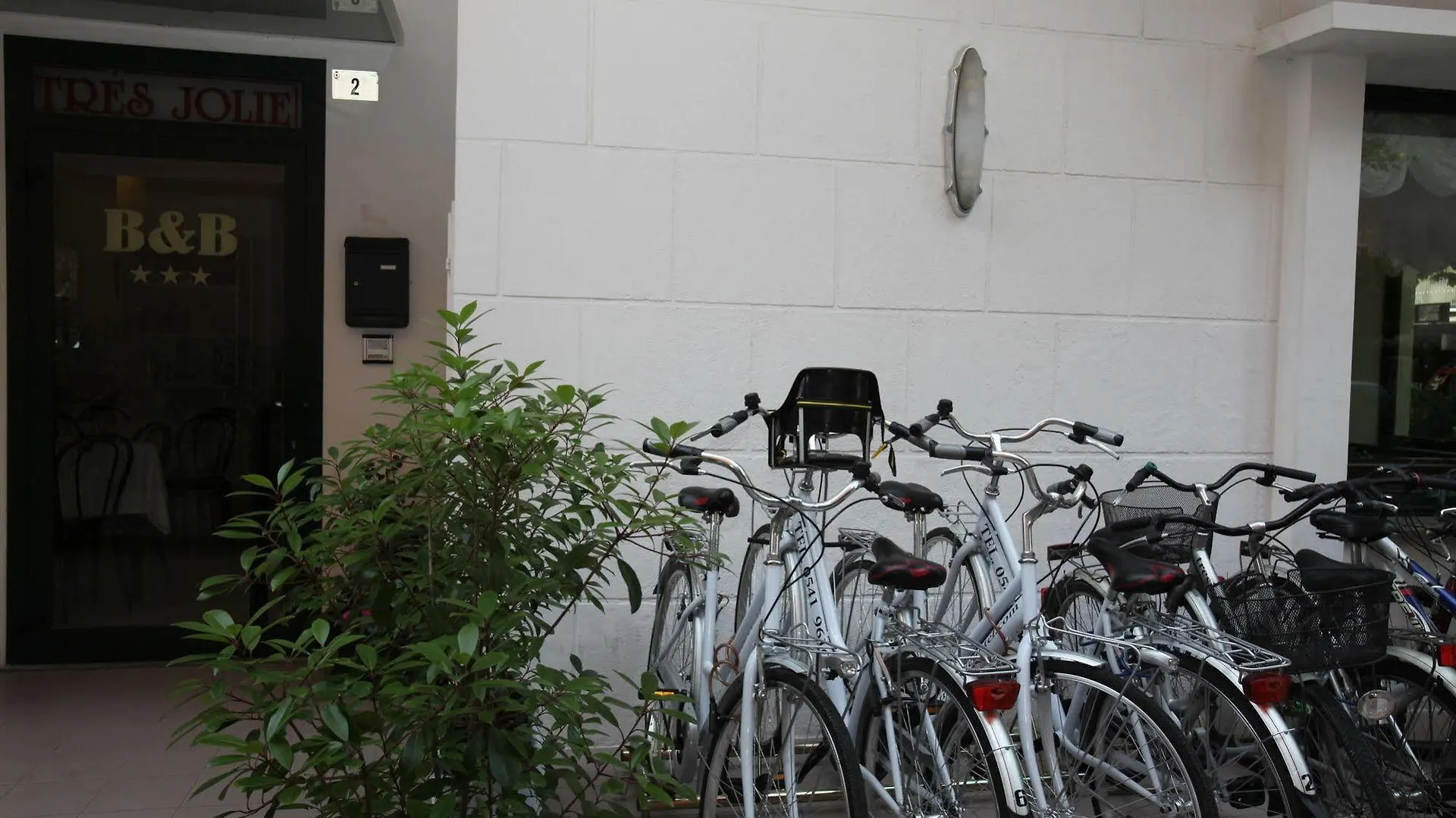 B&B Tres Jolie Cattolica Hotell
